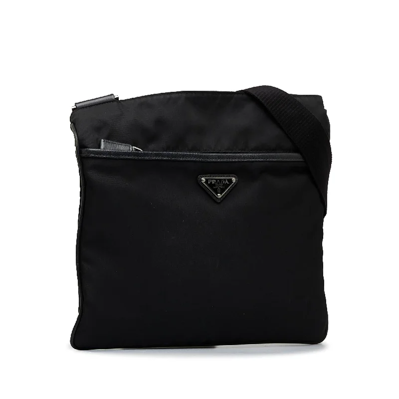 Ladies Prada Galleria bags with a textured leather surface for a more tactile lookPrada Tessuto Crossbody (SHG-EdtmnG)