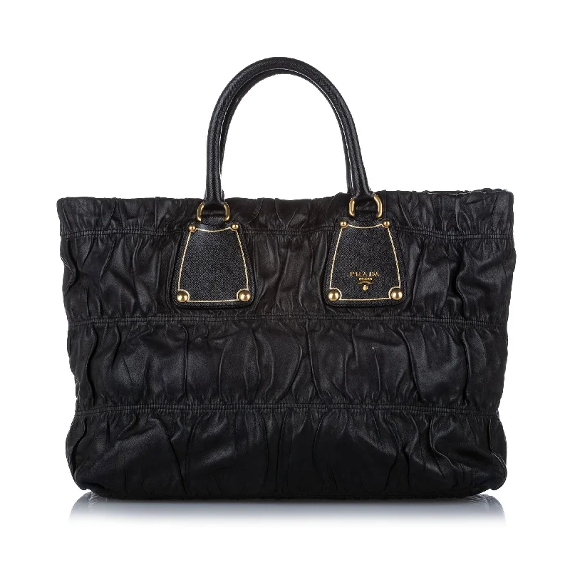 Medium - sized Prada tote bags in classic black for everyday versatilityPrada Tessuto Gaufre Tote Bag (SHG-19507)