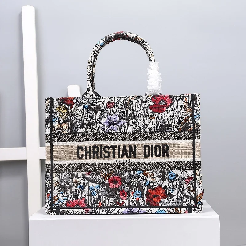 Stylish Christian Dior shoulder bags with a tassel - adorned zipperChristian Dior MeChristian Diorum Book Tote Bag By Maria Grazia Chiuri For Women 14in/36cm